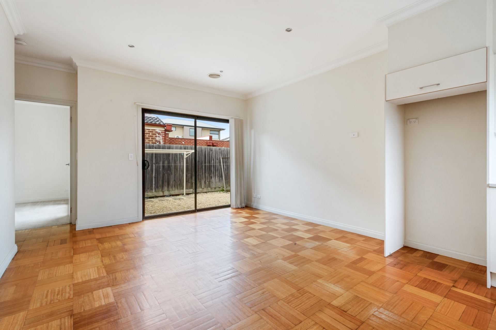 Delightful Two Bedroom Unit!
