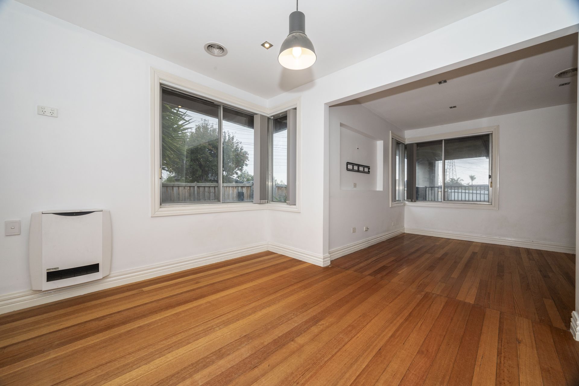 3-Bedroom Family Home for Rent in Thomastown – Break Lease Opportunity!