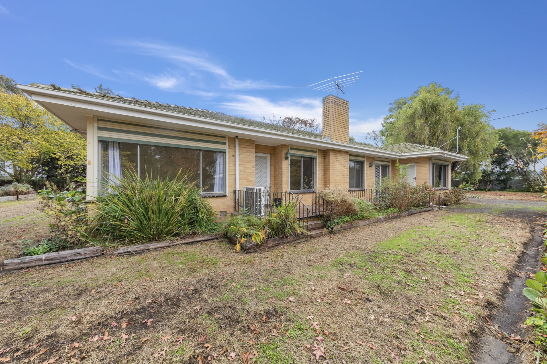 35 McMullen Road, Officer OBrien Real Estate