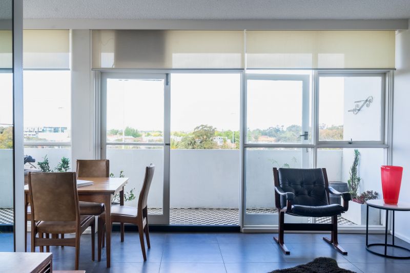 5H/12 Marine Parade, St Kilda