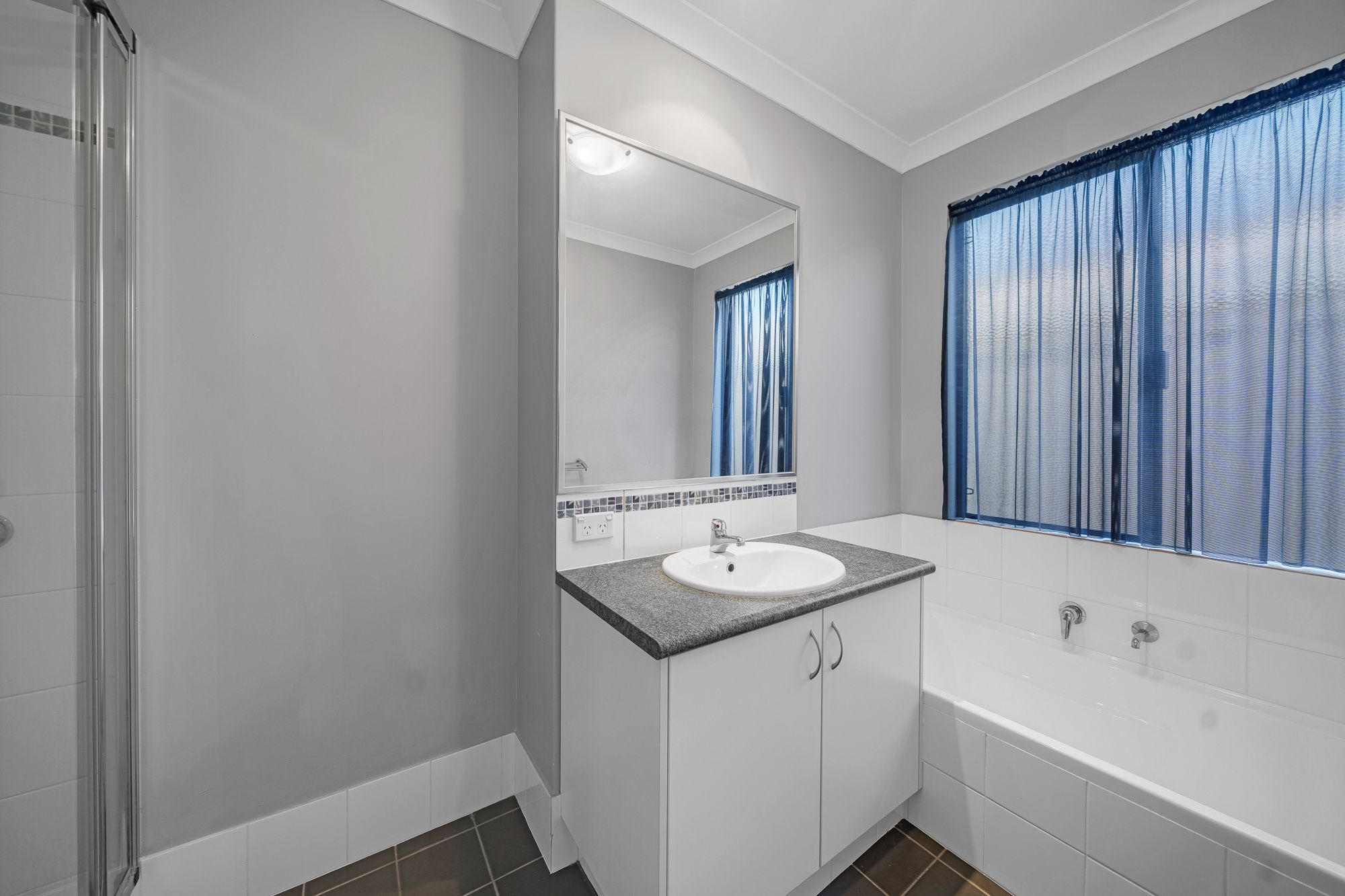 2 Bain Square, Forrestfield