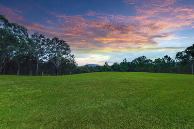 Build your Samford Acreage Dream! One of the last remaining North East Building Pad