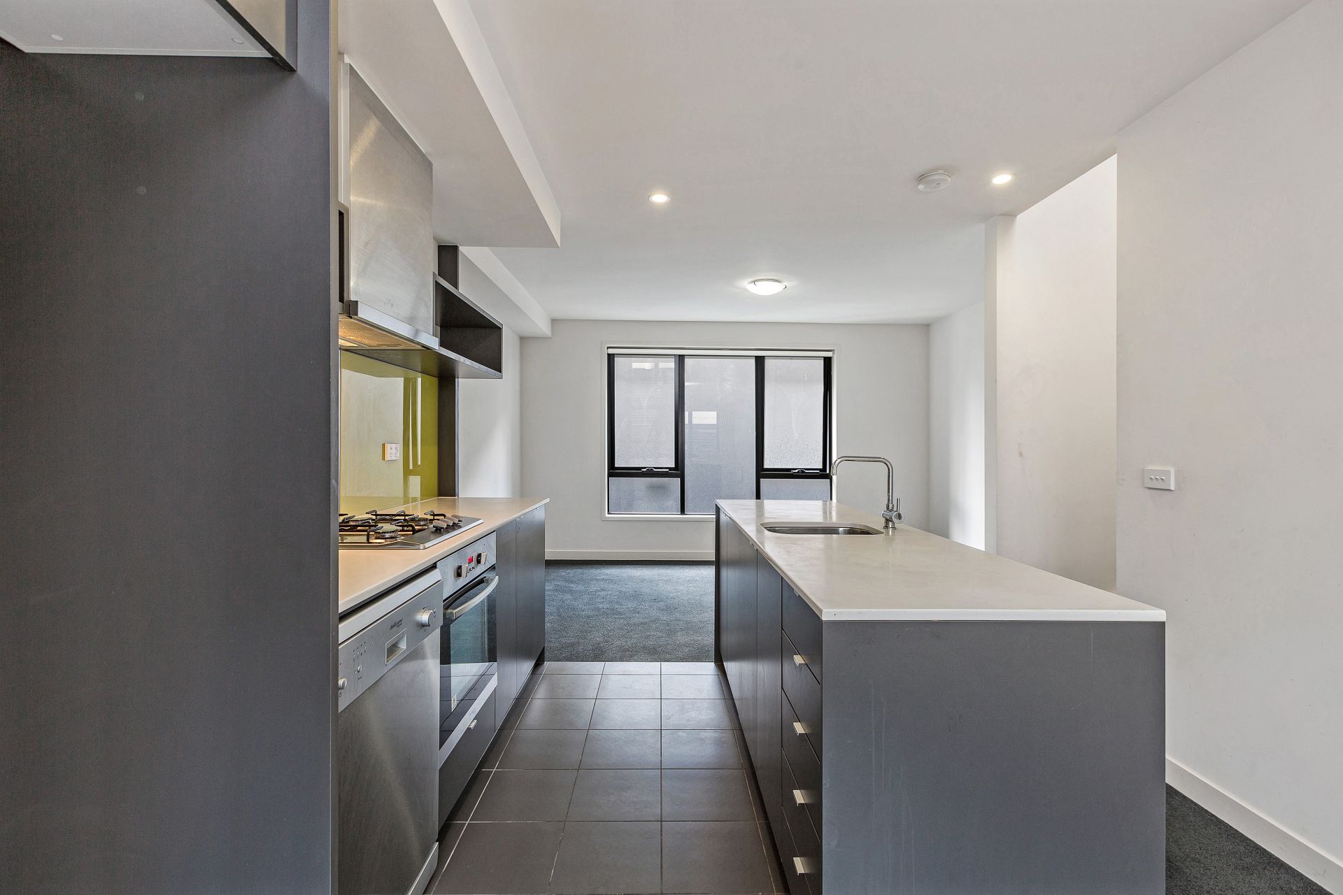 13 Cirque Drive, Footscray - Thumbnail 6