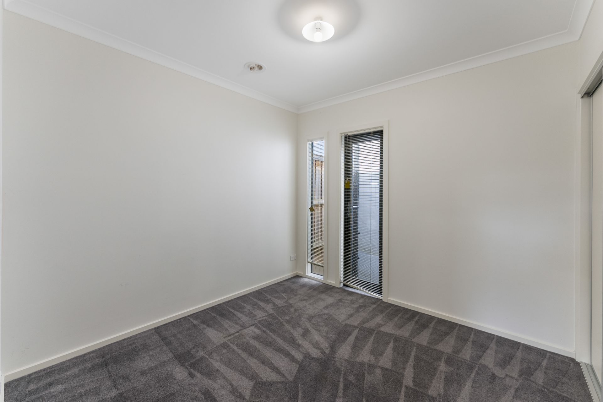 27 Passionfruit Crescent Mernda, Mernda - Thumbnail 8