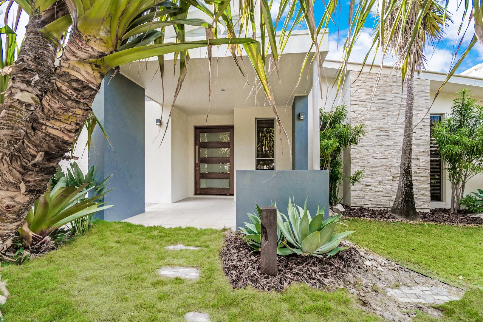 Real Estate For Sale 4 Sandy Court Mount Coolum , QLD