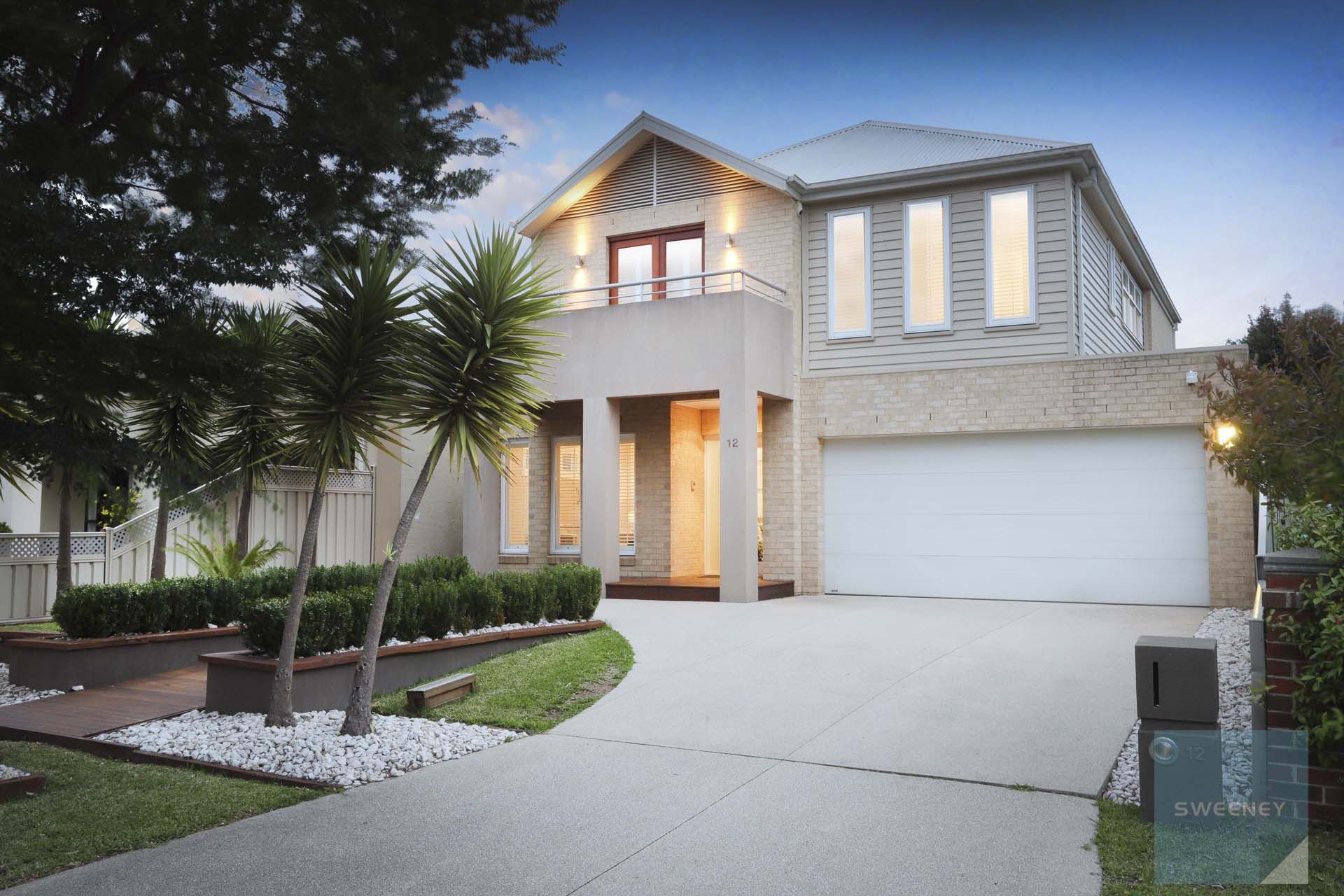 12 Narracan Close, Caroline Springs - Thumbnail 2