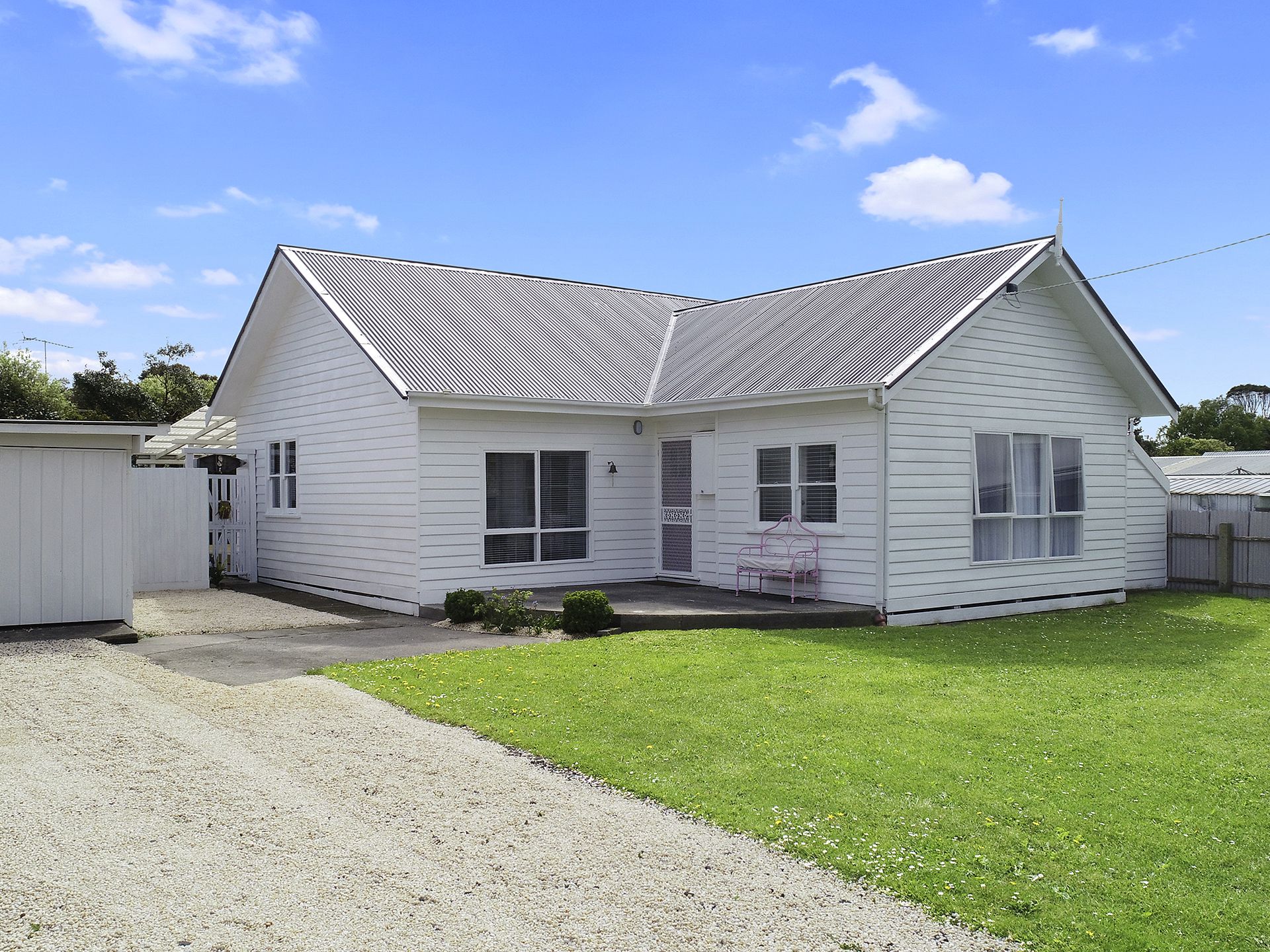 28 Mclennan Street, Apollo Bay - Thumbnail 2