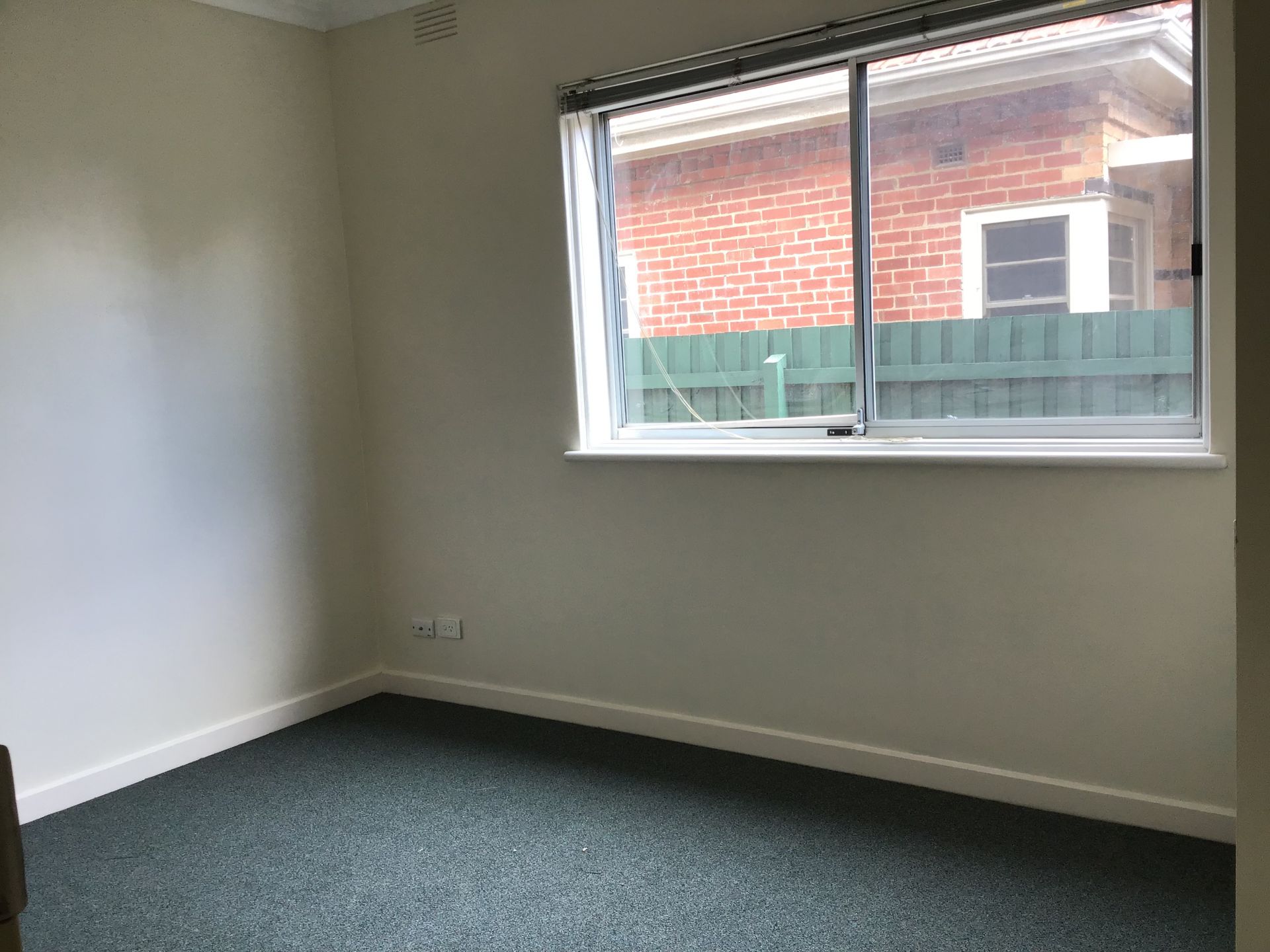 Superb Apartment In A Great Location!