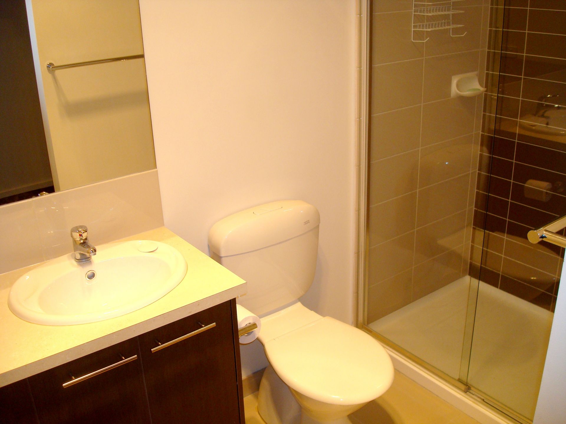 As-New 4 Bedroom Townhouse with Study!