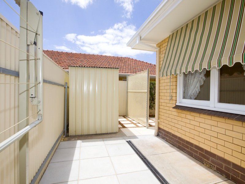 4/20 Dunbar Terrace Glenelg East 5045