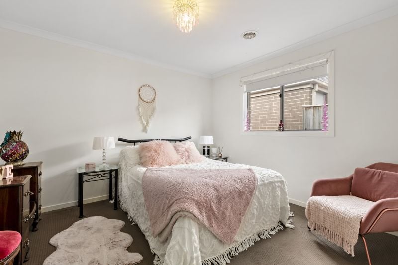 13 Bassetts Road, Doreen