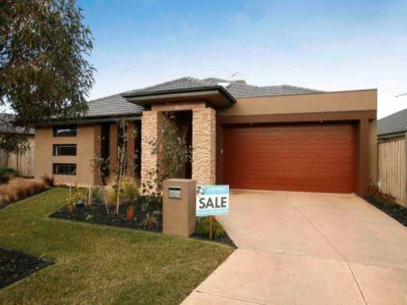 14 Riverglades Drive, Sanctuary Lakes - Thumbnail 2