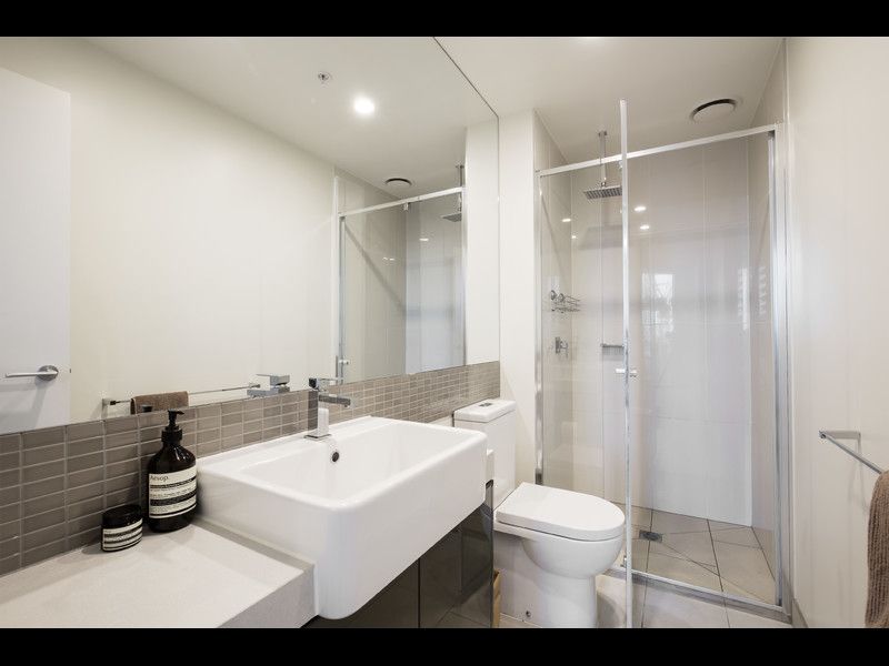 1303/33 Clarke Street, Southbank - Thumbnail 6