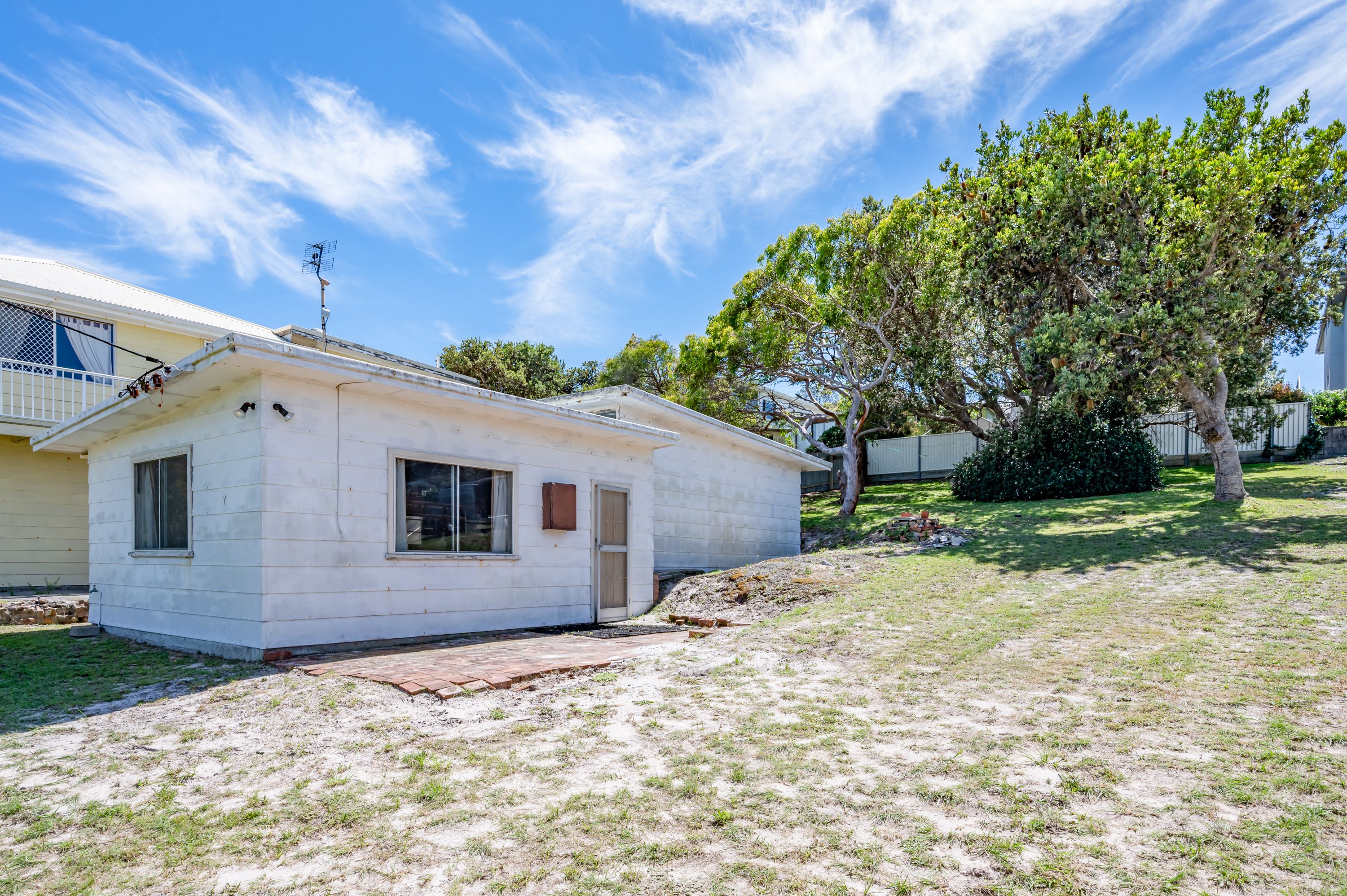 Real Estate For Sale 7 Park Street Fishermans Bay , NSW