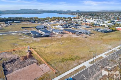 14 Bushland Avenue, Hawley Beach, Hawley Beach - Thumbnail 8