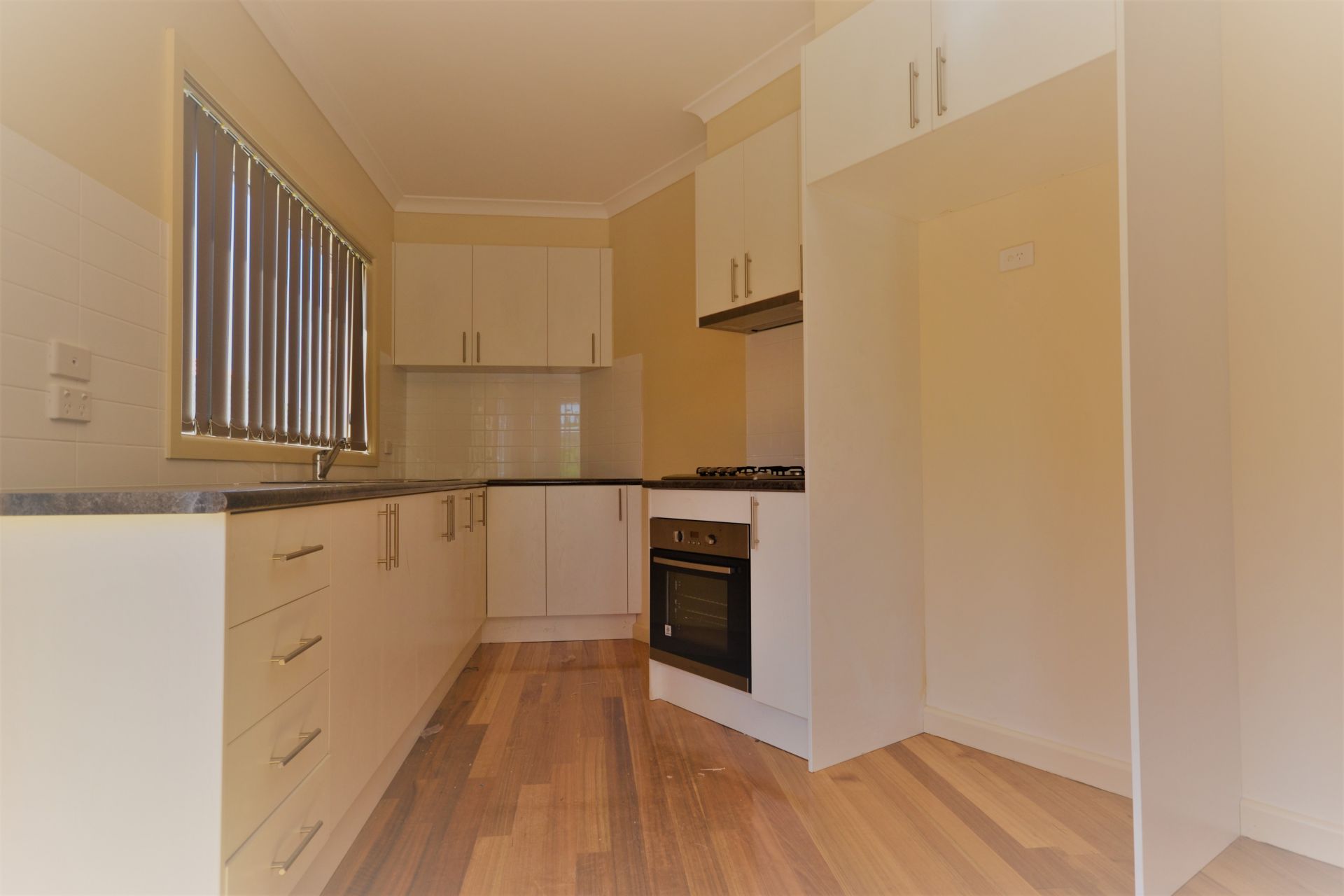 SPACIOUS ONE BEDROOM UNIT!