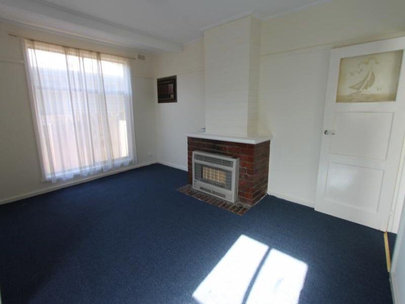 RECENTLY RENOVATED/UPDATED 3 BEDROOM HOME! WELL LOCATED