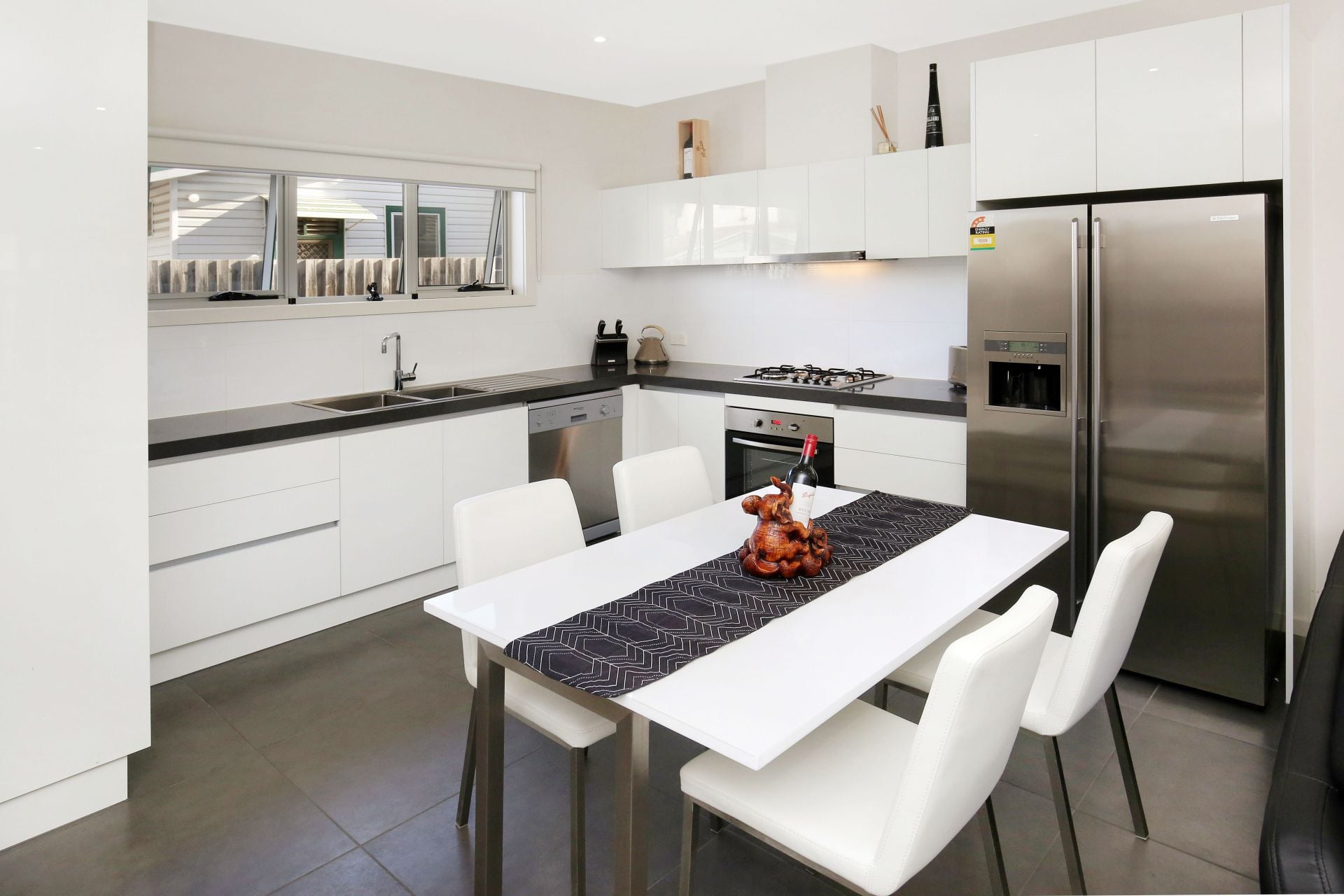 SUPERB MODERN STYLE