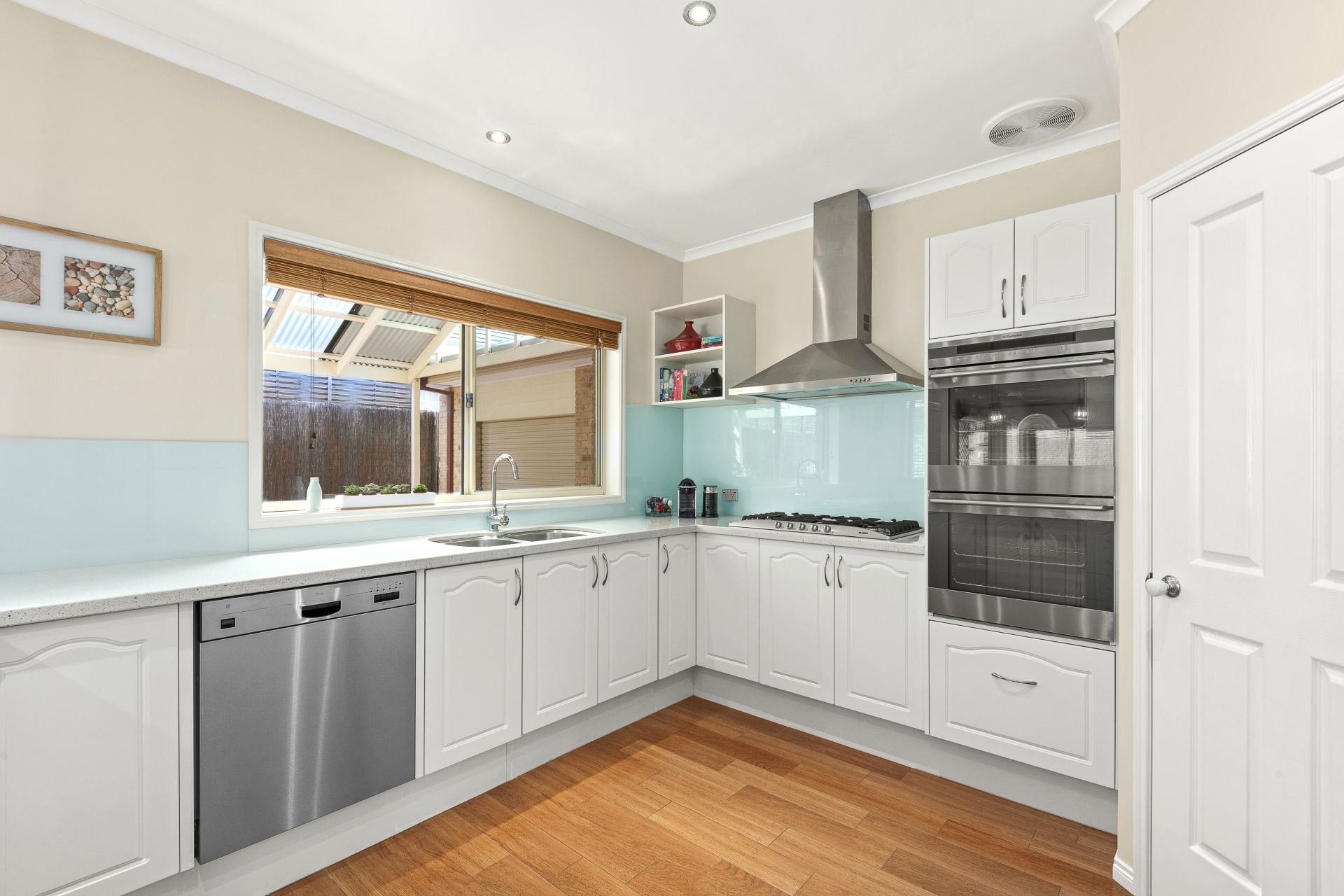 An Entertainer's Dream Amongst Stunning Surrounds