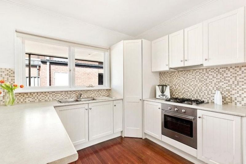 11 Bedford Street, Airport West - Thumbnail 3