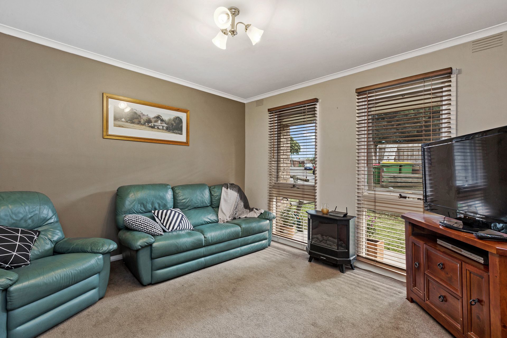 2/10 Hatfield Court, West Footscray - Thumbnail 8