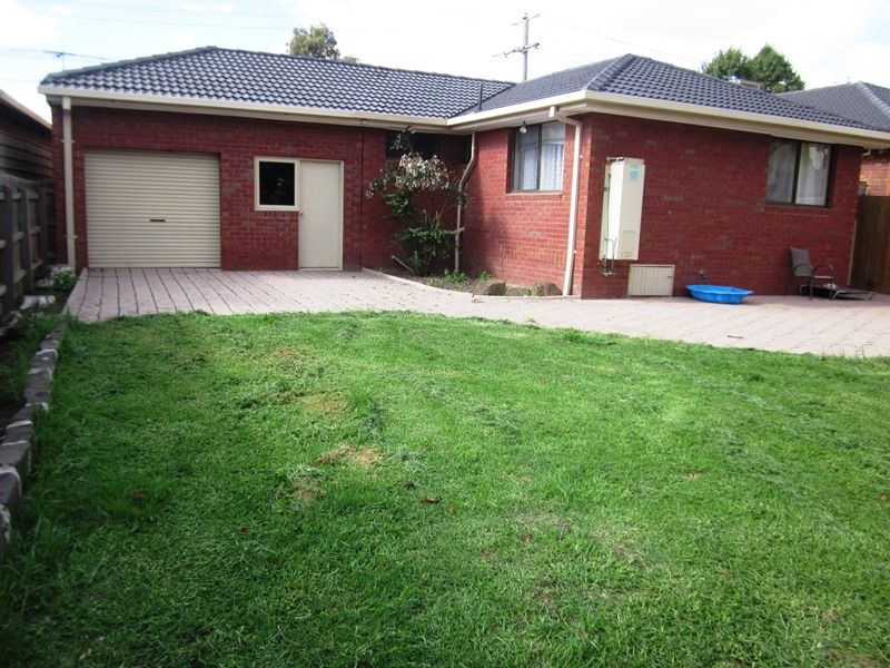 WELL APPOINTED THREE BEDROOM HOME!