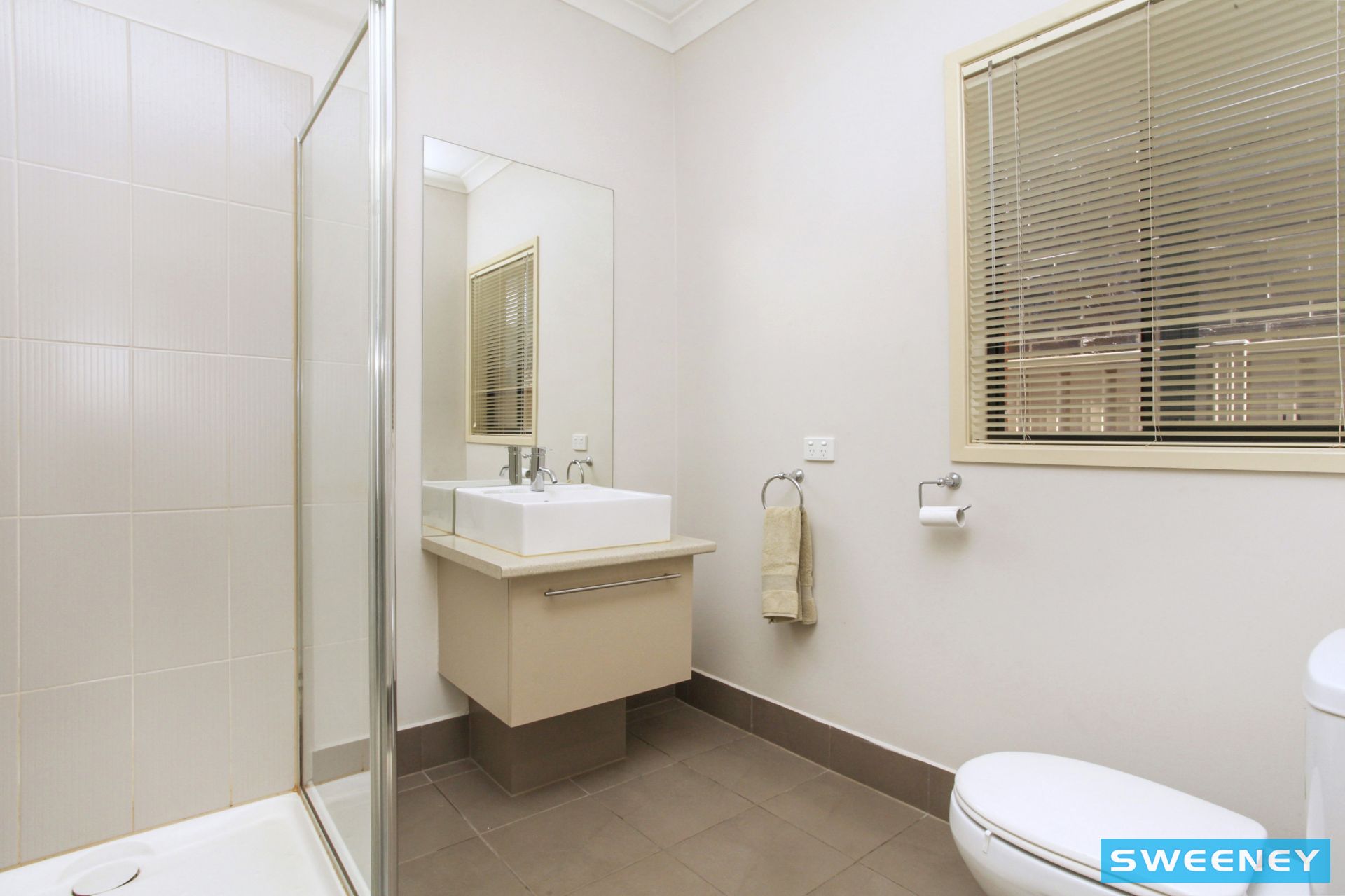 6 Tatterson Way, Caroline Springs - Thumbnail 5