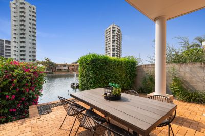 2/21 Paradise Island, Surfers Paradise