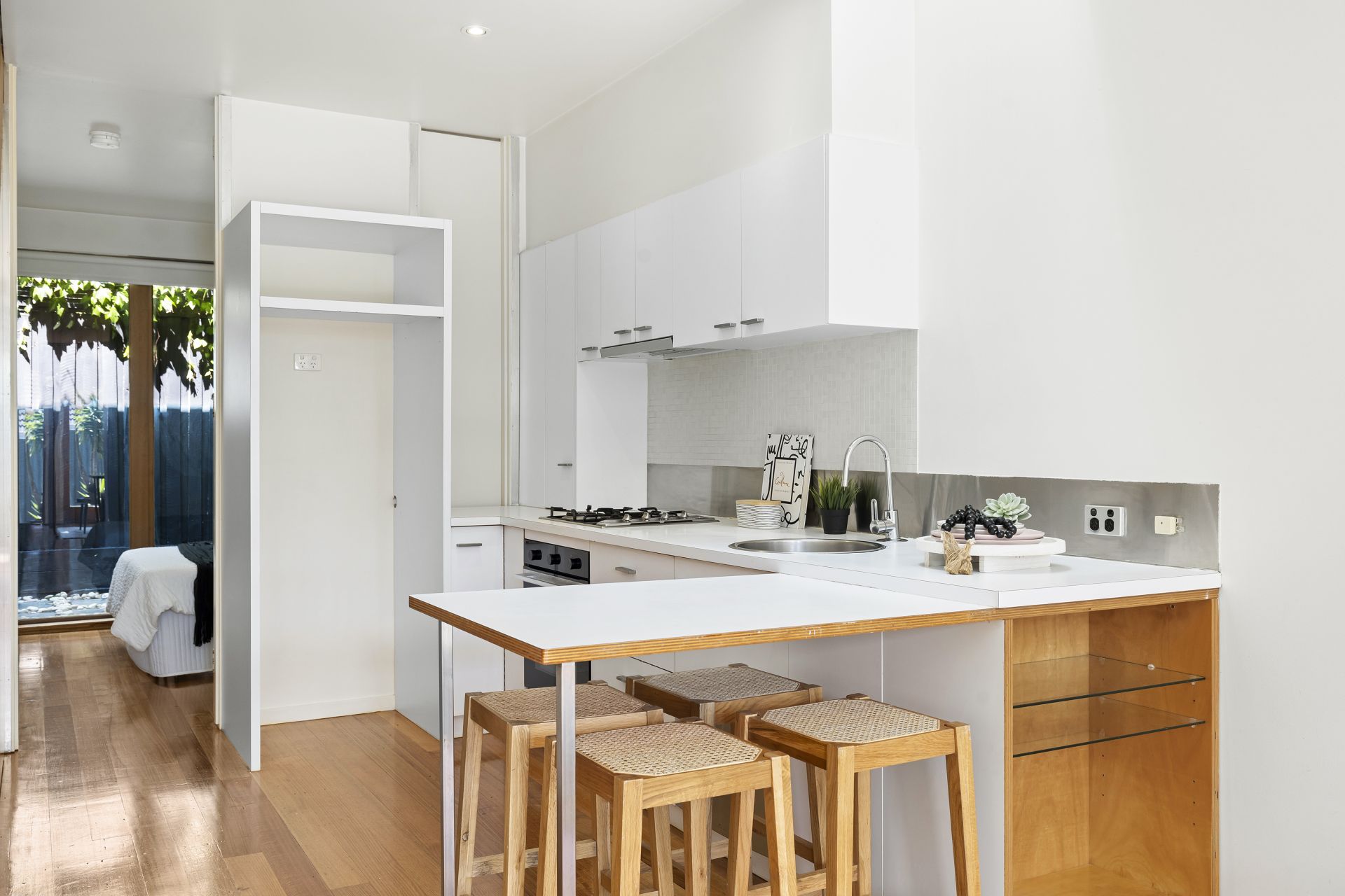 8/12 Wyuna Road, Caulfield North - Thumbnail 4