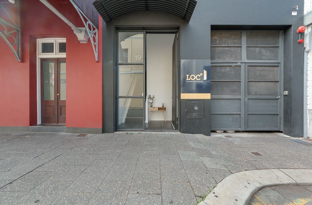 FANTASTIC CENTRALLY BASED FREMANTLE OFFICE!