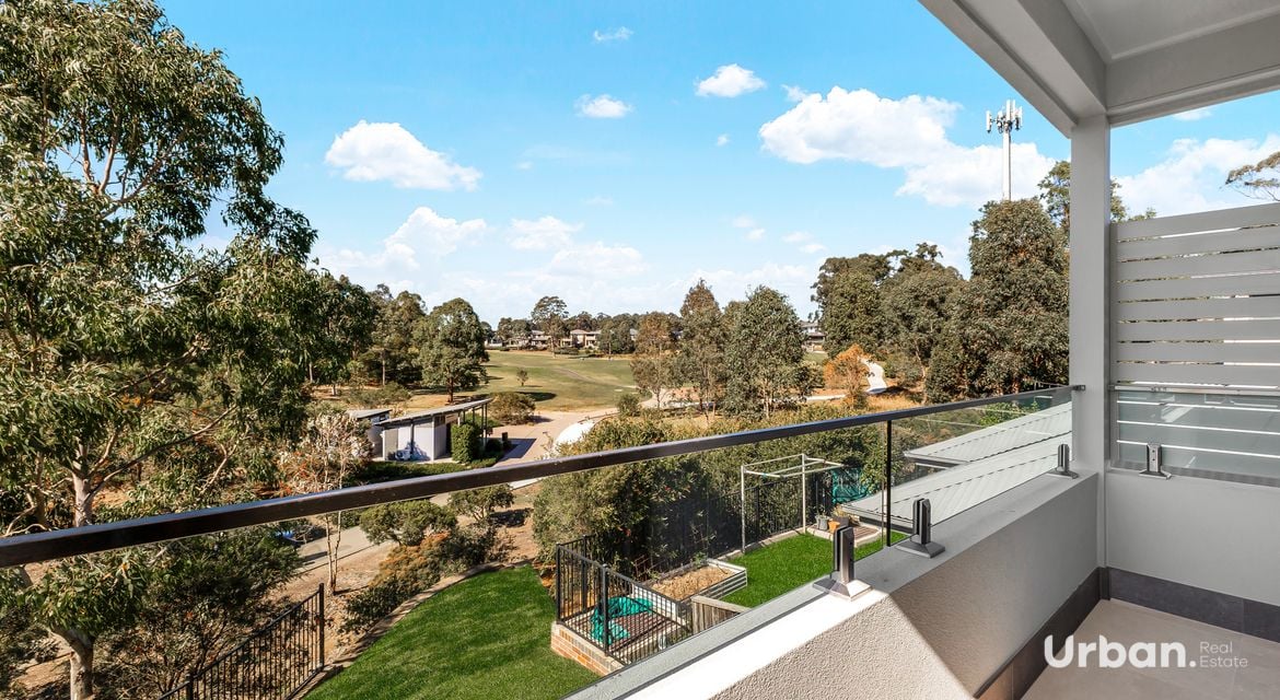 Colebee 1 Woodhall Close