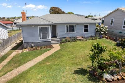 3
 
 
 
  
 
 
 1
 
 
 
  
 
 
 2
 
 
 
 
 
 
 
 133 Parker Street, Devonport TAS 7310, Devonport - Thumbnail 8