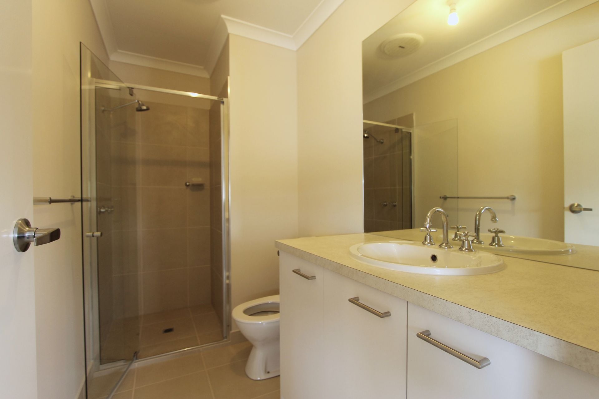 Immaculate Townhouse
