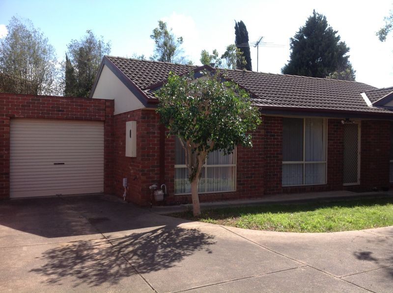 5 Sturrock Court, Mill Park