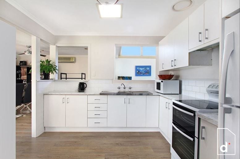 19 Huxley Drive, Horsley NSW