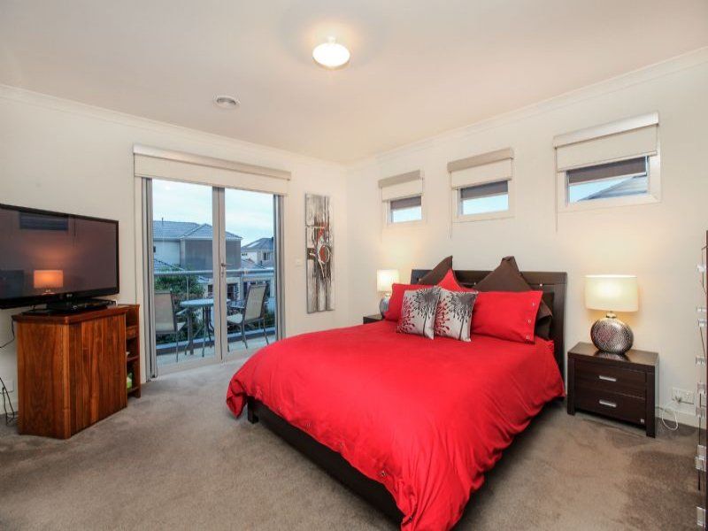 6 Oldis Close, Caroline Springs - Thumbnail 8