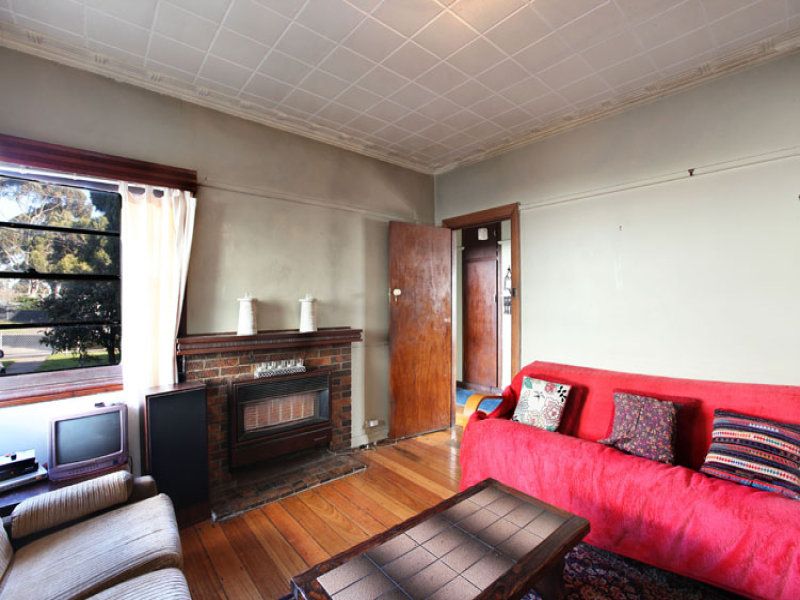 125 Railway Street North, Altona - Thumbnail 4