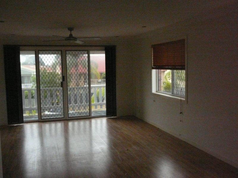 112 Goonwarra Drive MOOLOOLABA QLD, Mooloolaba - Thumbnail 3