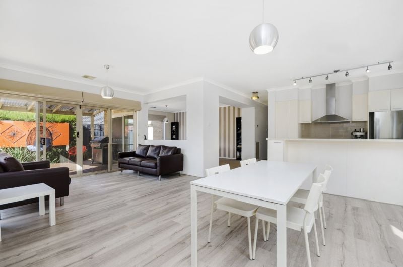 18 Roebourne Street Ocean Grove VIC, Ocean Grove - Thumbnail 3