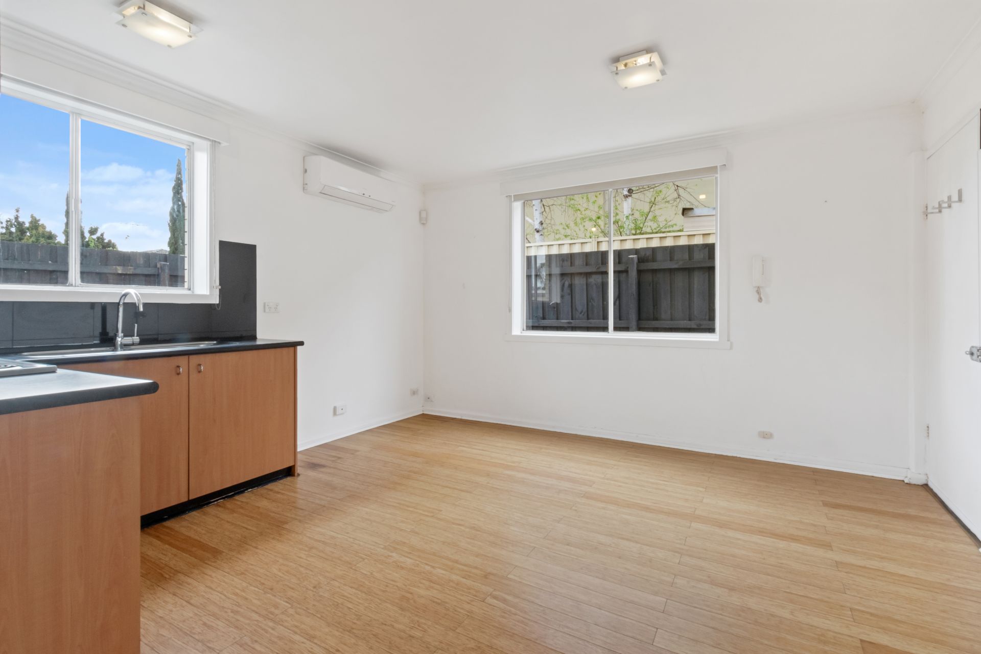 One Bedroom Apartment with Huge Courtyard