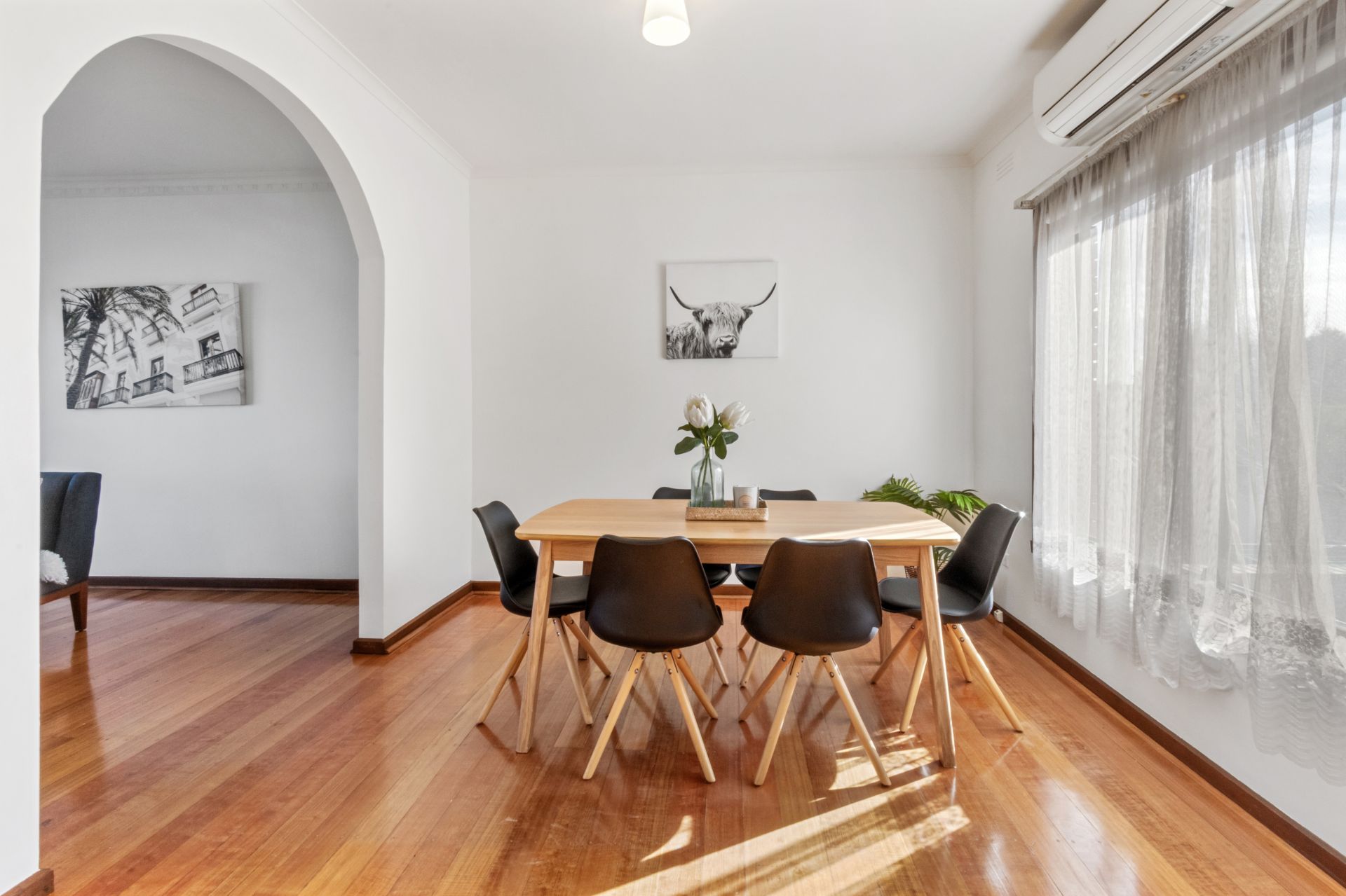 Large Unit Of Grand Home Proportions