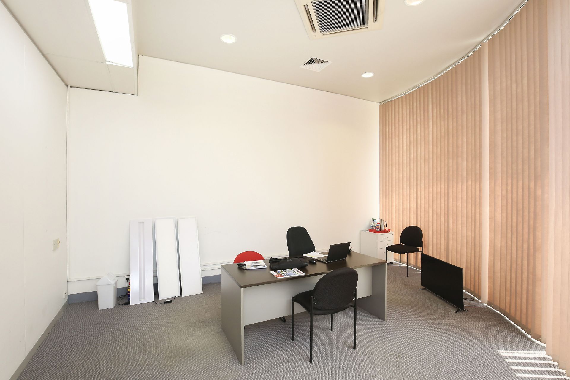 AFFORDABLE SECURE OFFICE SPACE
