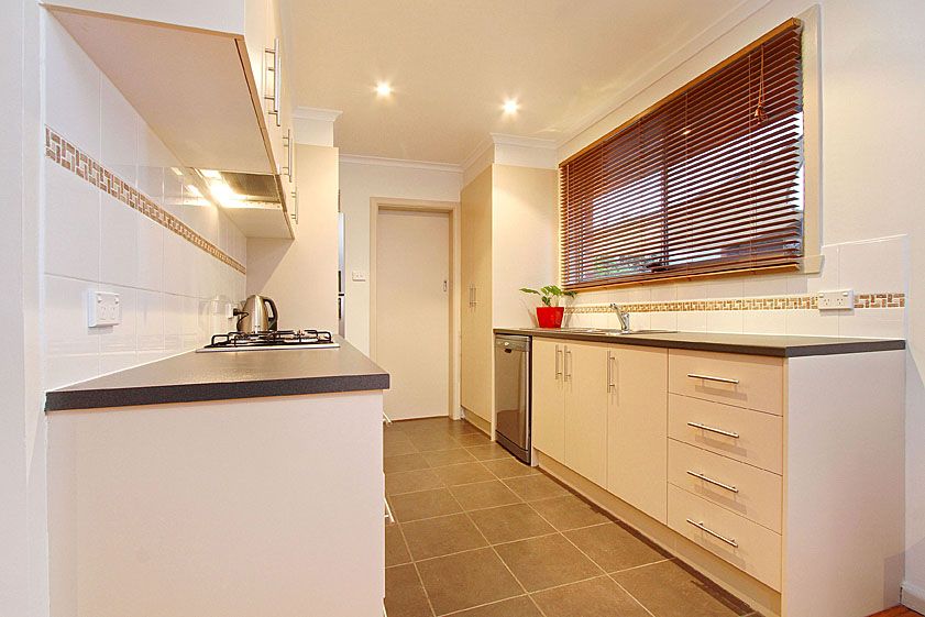 STYLISHLY RENOVATED HOME, CLOSE TO ALL AMENITIES   *Insp Sat 25th Nov @ 10:45am*