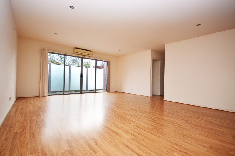 10/753-757 Plenty Road, Reservoir
