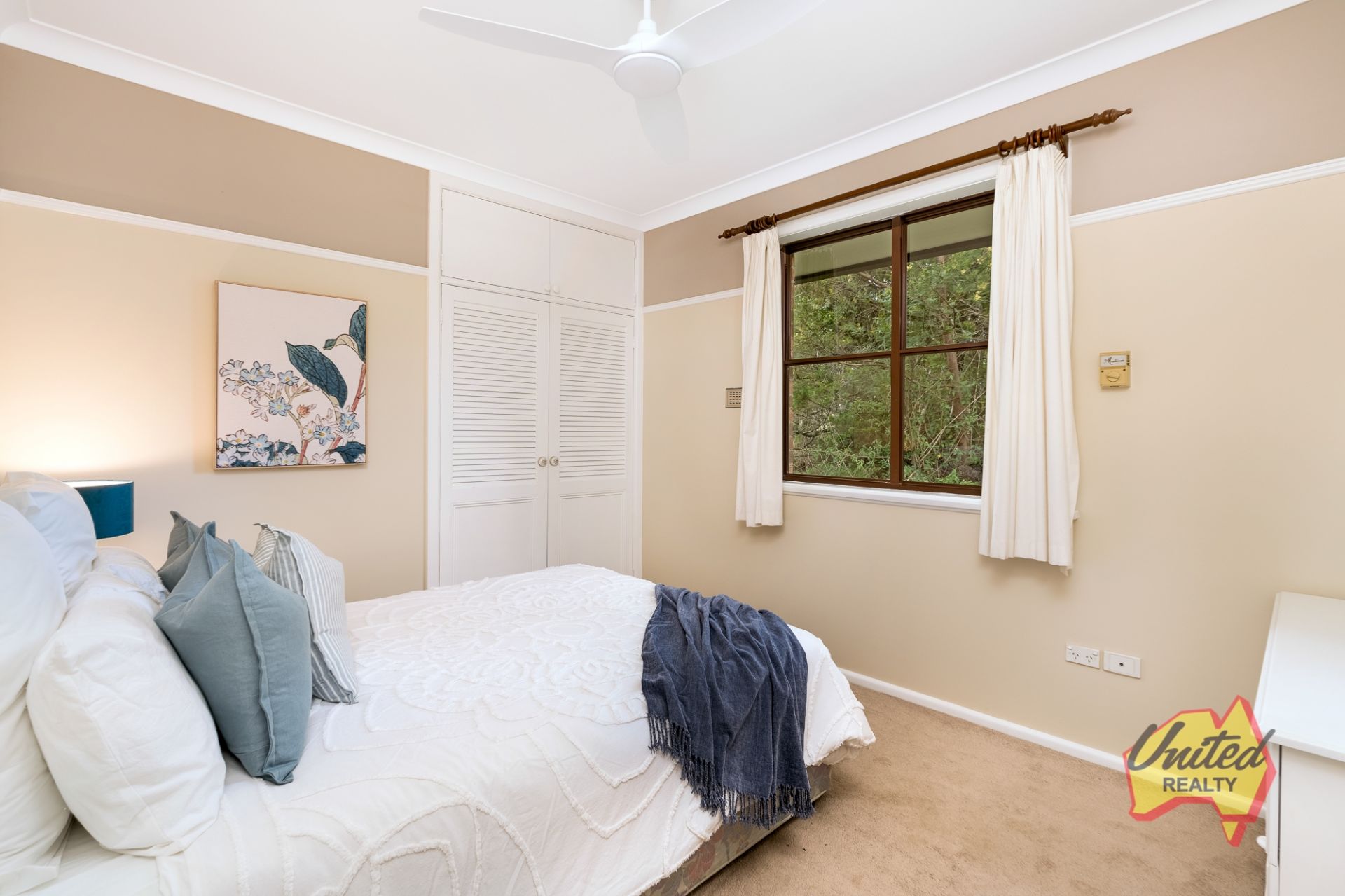 45 Dairy Road, The Oaks United Realty