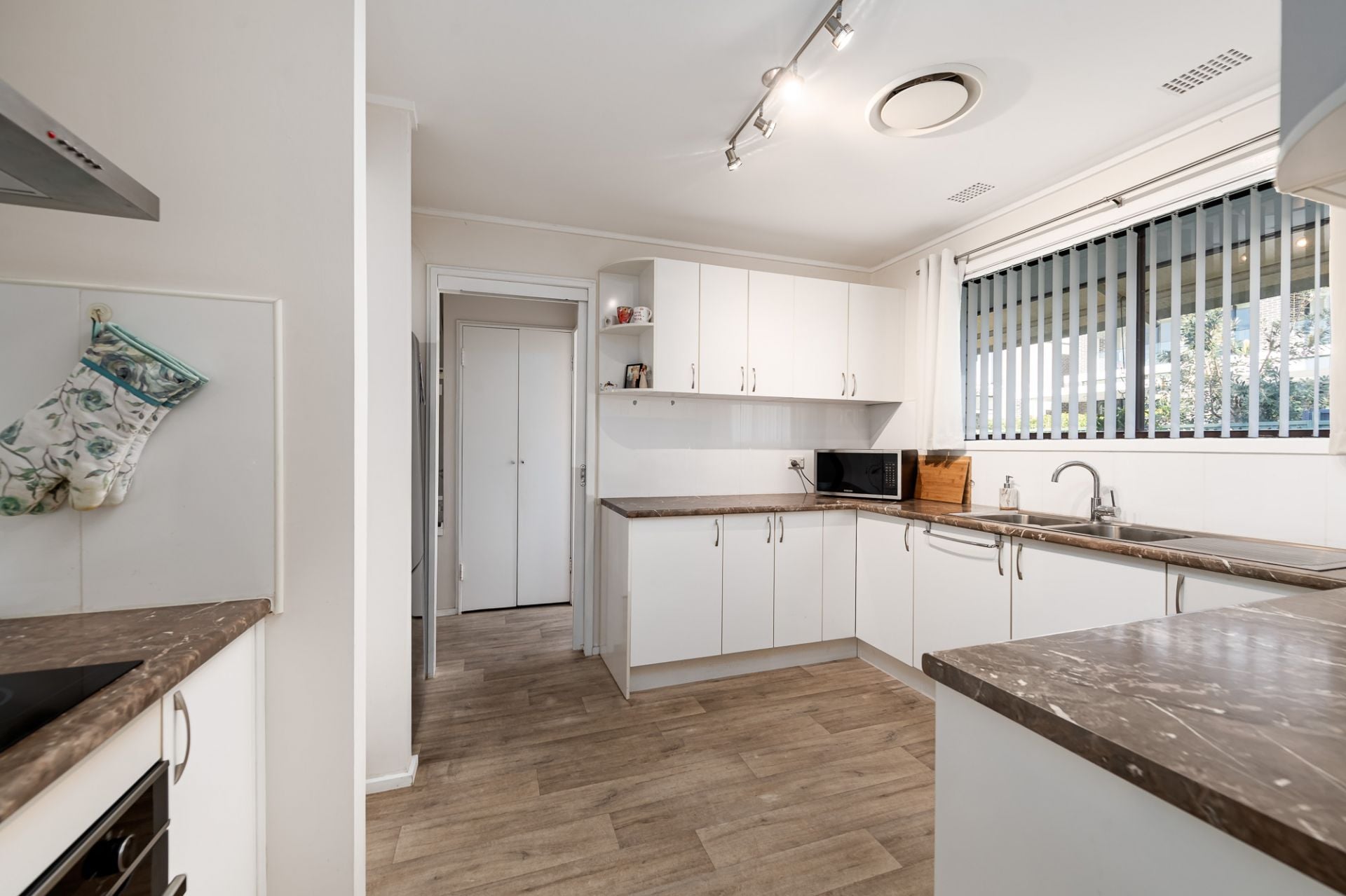 4/16 Raine Road Padstow NSW, Padstow - Thumbnail 4