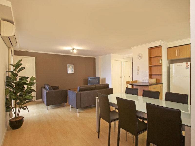 11/34 Musgrave Street 'Centre Ct', KIRRA, ' Kirra - Thumbnail 2
