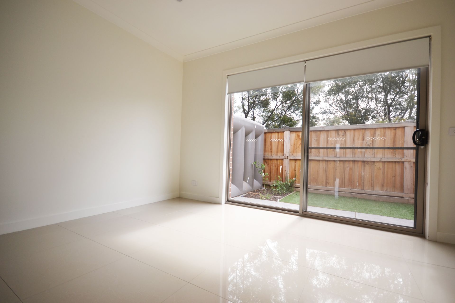 THREE BEDROOM CONTEMPORARY LIVING