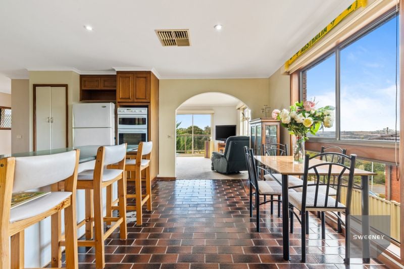 7 Links Road, Darley - Thumbnail 6