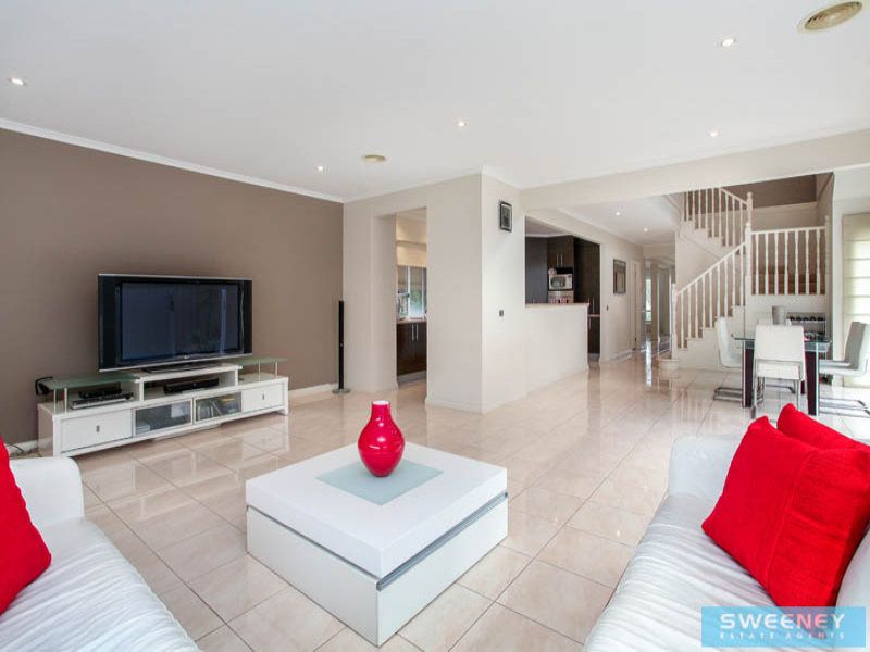 49 Oakview Parade, Caroline Springs - Thumbnail 6
